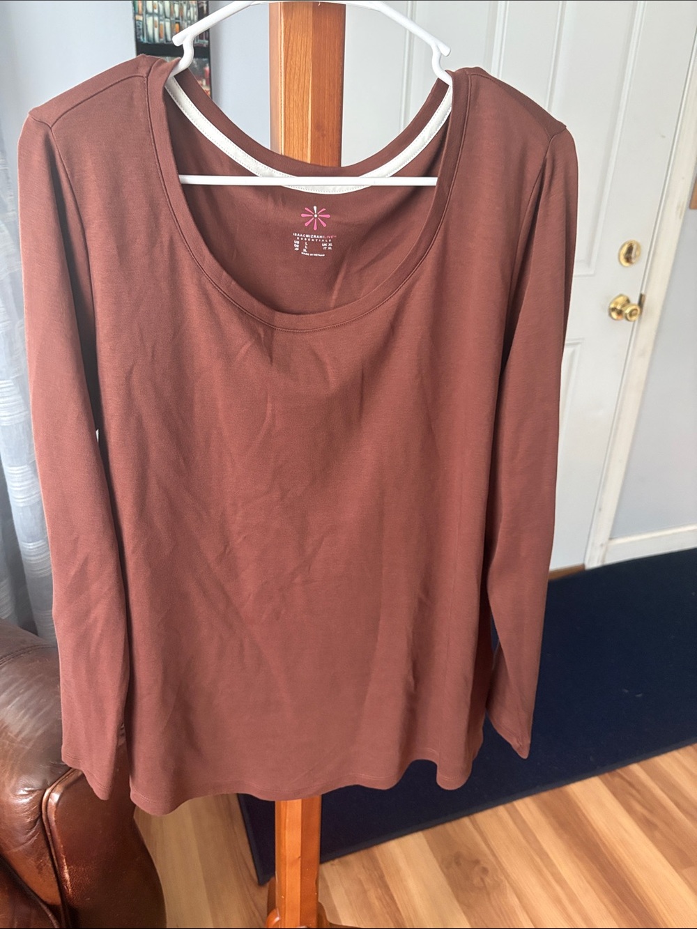 Isaac Mizrahi Brown Scoop Neck Long Sleeve Top